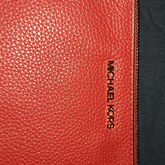 Michael Kors Wristlet - Picture 11 of 12